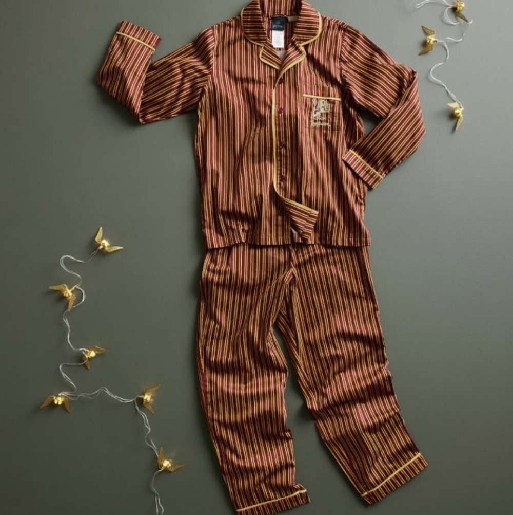Harry Potter Gryffindor Pajamas Pottery Barn Adult Size XS Unisex NWT - Picture 9 of 16